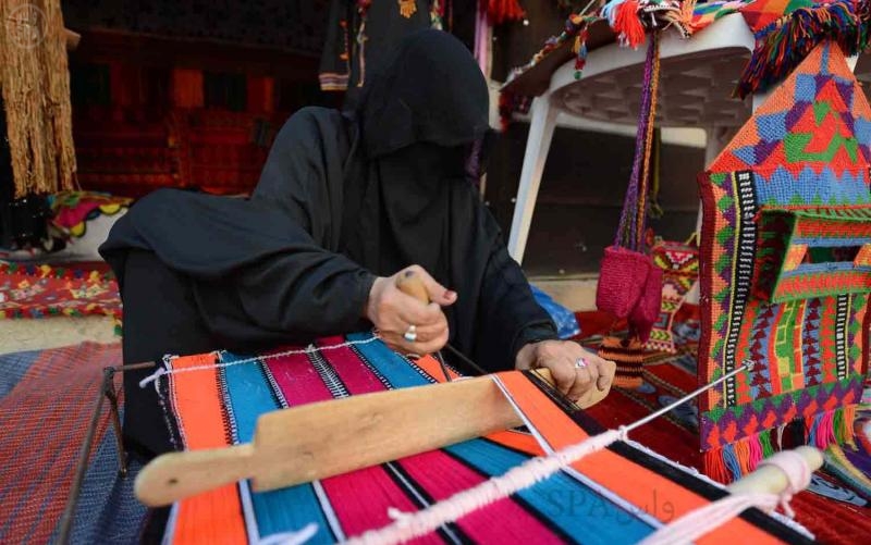 " الشملة " خيوط هندسيّة قديمة تستخدم حتى وقتنا الحاضر